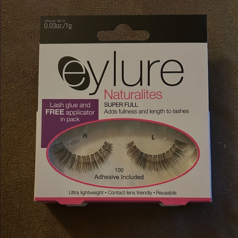 Eylure Naturalites Super Full Lashes - Black